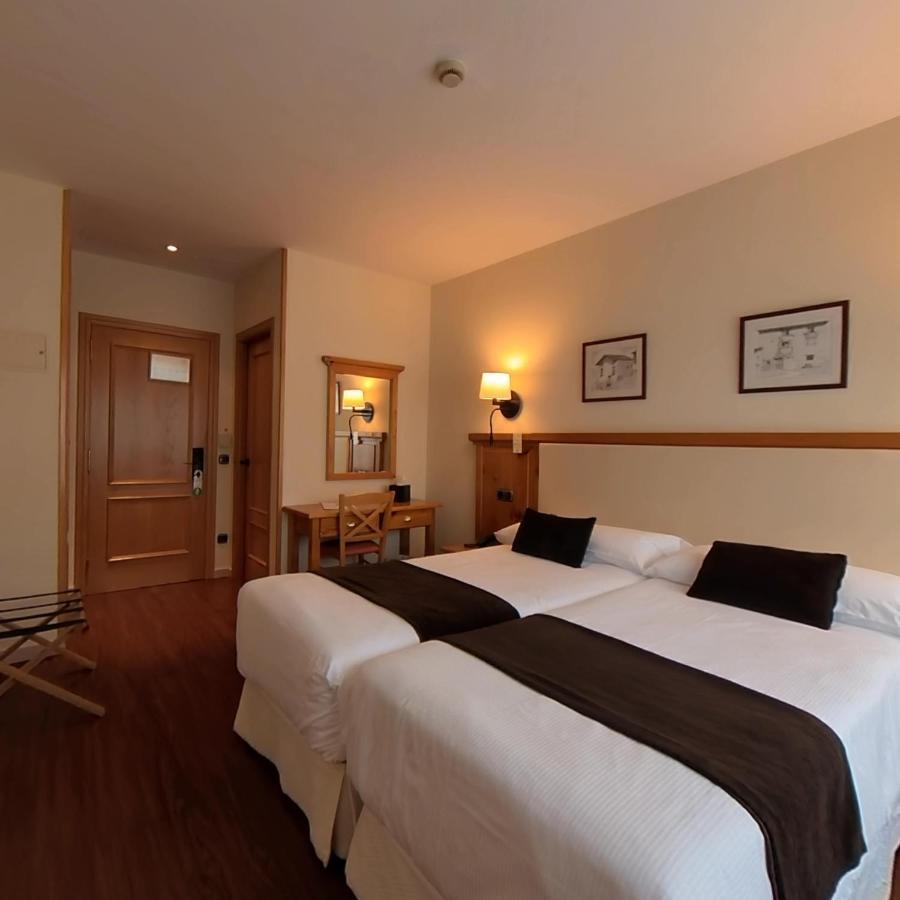 Hotel Meta ปาสเดลากาซา ภายนอก รูปภาพ